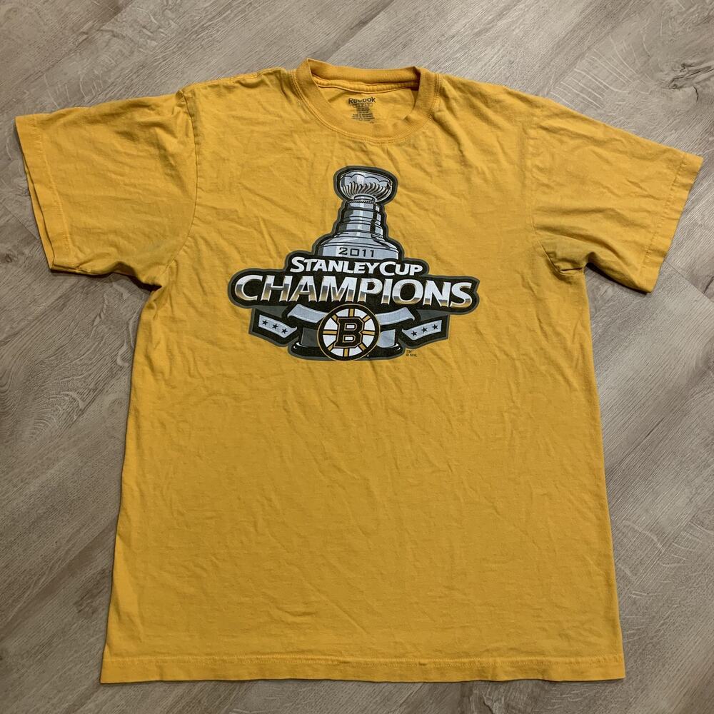 Reebok NHL Boston Bruins 2011 Stanley Cup Champions T-Shirt Men's Large L Yellow
